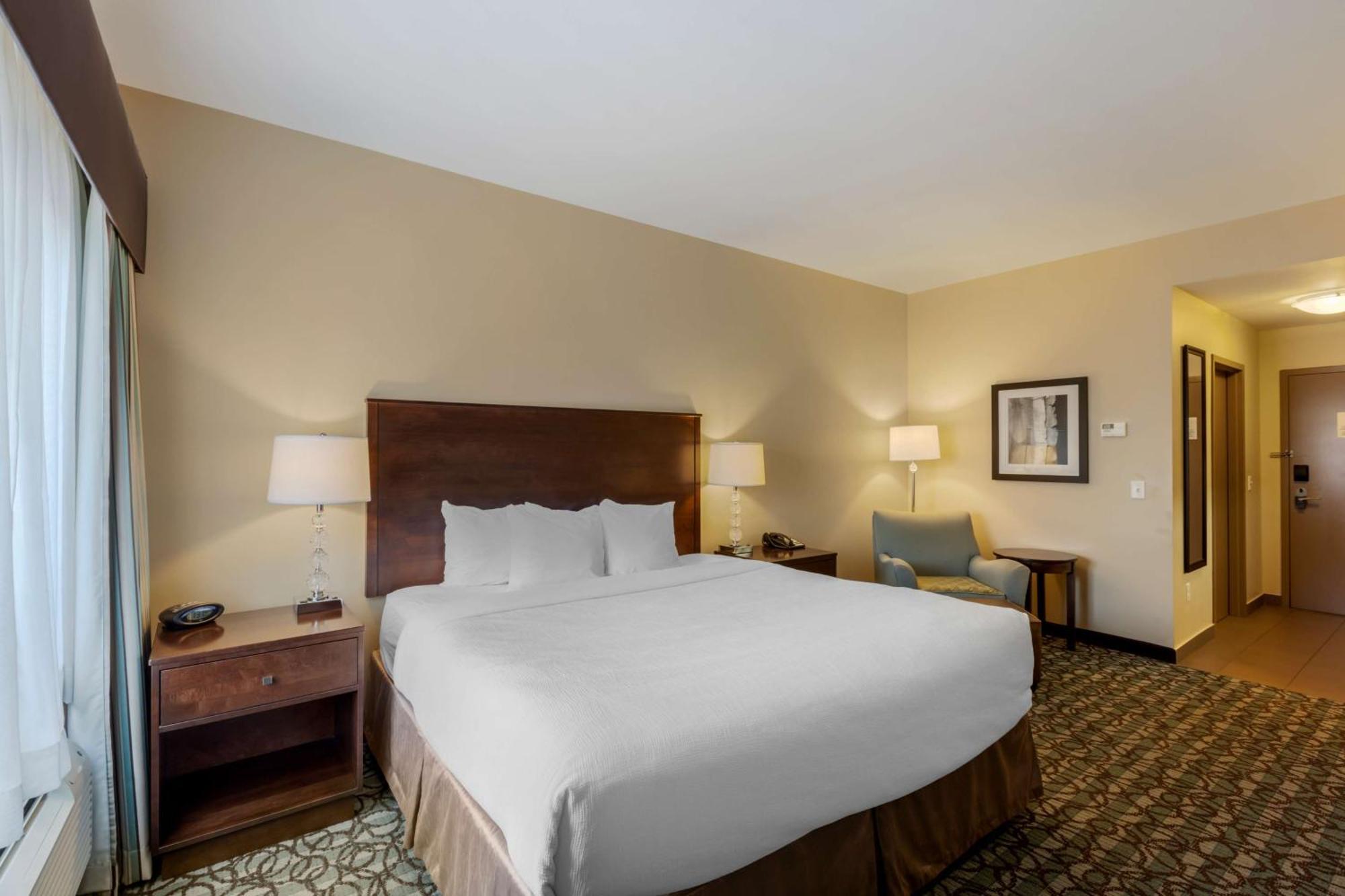 Best Western Plus Walkerton Hotel & Conference Centre Екстер'єр фото
